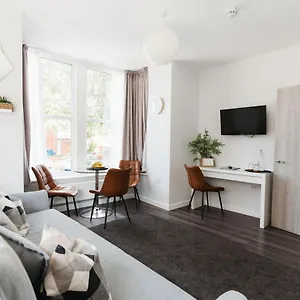 Апарт-отель Design Lytham Литам-Сент-Эннс